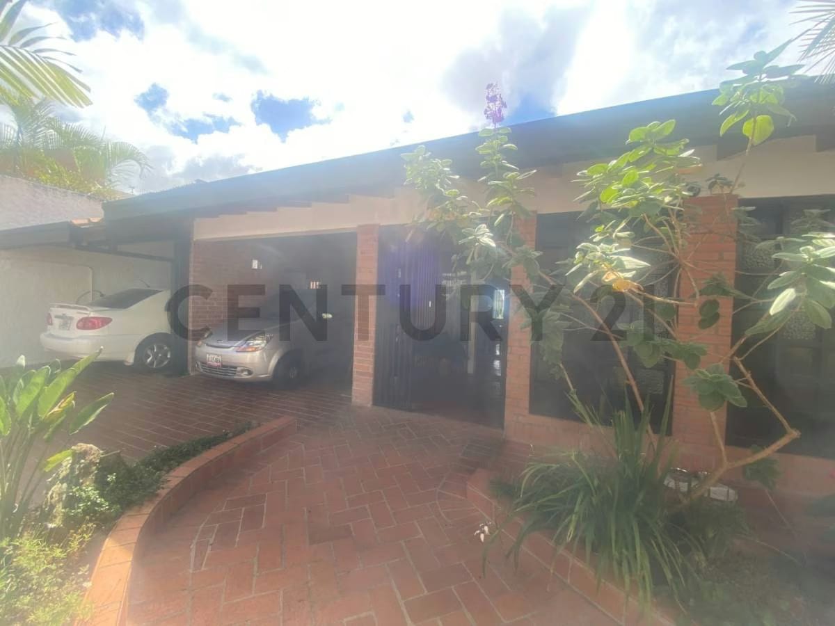 Se Vende Casa Quinta El Hatillo. El Arroyo 2 - 4