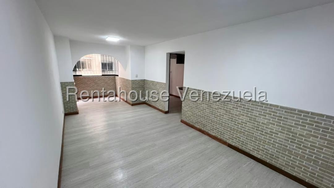 Apartamento (1 Nivel) en Alquiler en Parroquia La Candelaria, Distrito Metropolitano - 9
