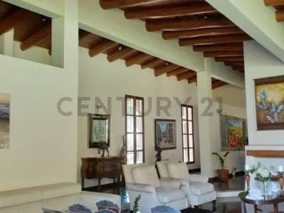 EN VENTA HERMOSA CASA COLONIAL CONTEMPORÁNEA - 3