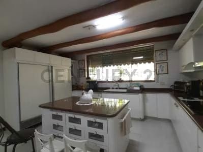EN VENTA HERMOSA CASA COLONIAL CONTEMPORÁNEA - 10