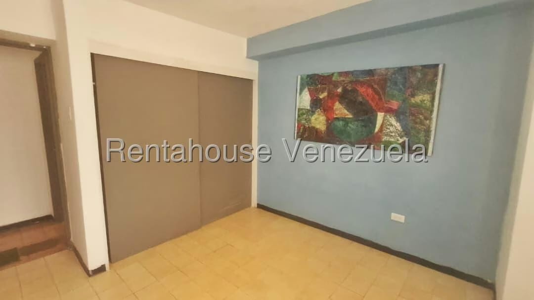 Apartamento (1 Nivel) en Alquiler en Zona Oeste, Lara - 15