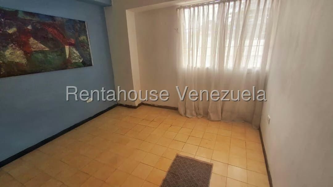 Apartamento (1 Nivel) en Alquiler en Zona Oeste, Lara - 16