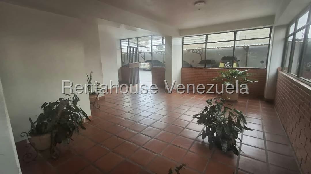 Apartamento (1 Nivel) en Alquiler en Zona Oeste, Lara - 20