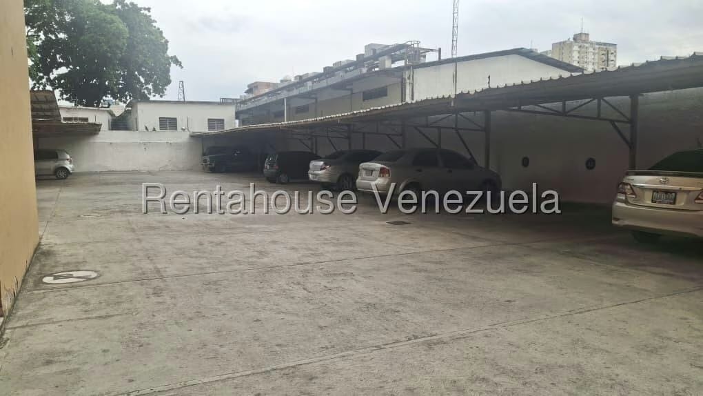 Apartamento (1 Nivel) en Alquiler en Zona Oeste, Lara - 21