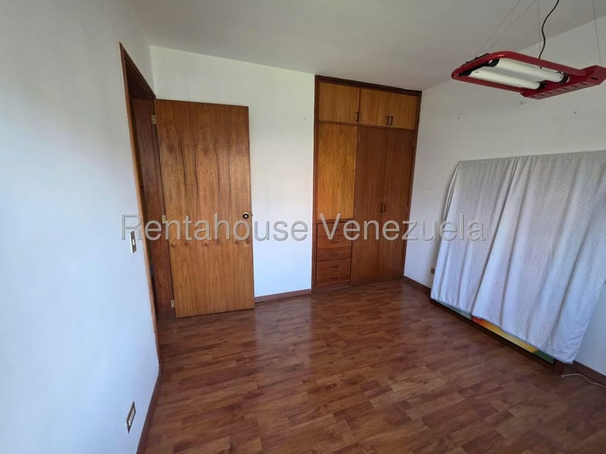 Apartamento (1 Nivel) en Alquiler en Cerro Verde, Distrito Metropolitano - 14