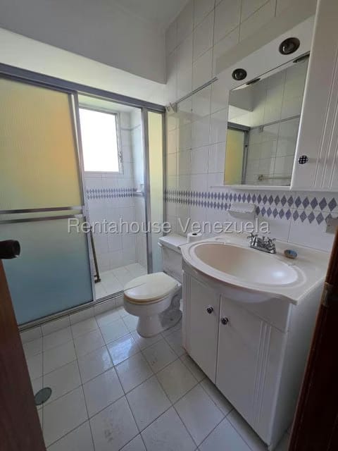 Apartamento (1 Nivel) en Alquiler en Cerro Verde, Distrito Metropolitano - 15