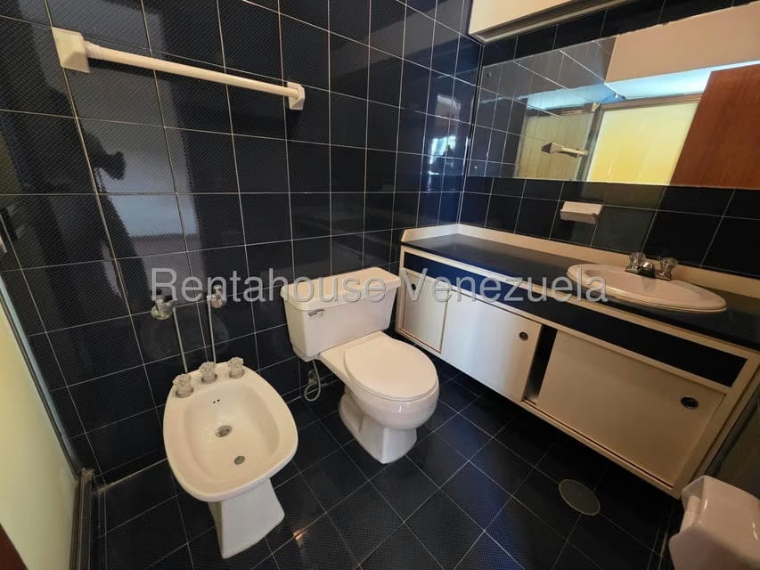 Apartamento (1 Nivel) en Alquiler en Cerro Verde, Distrito Metropolitano - 18