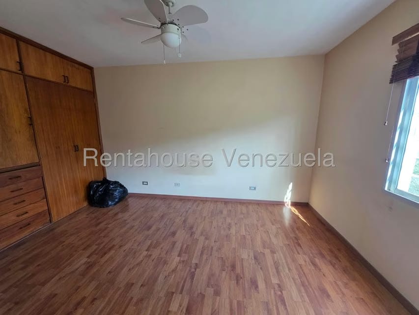 Apartamento (1 Nivel) en Alquiler en Cerro Verde, Distrito Metropolitano - 19