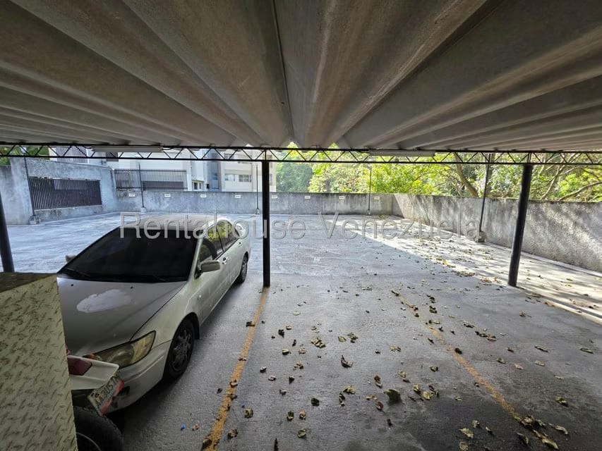 Apartamento (1 Nivel) en Alquiler en Cerro Verde, Distrito Metropolitano - 23