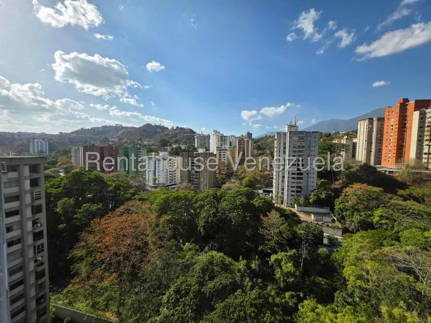 Apartamento (1 Nivel) en Alquiler en Cerro Verde, Distrito Metropolitano - 24