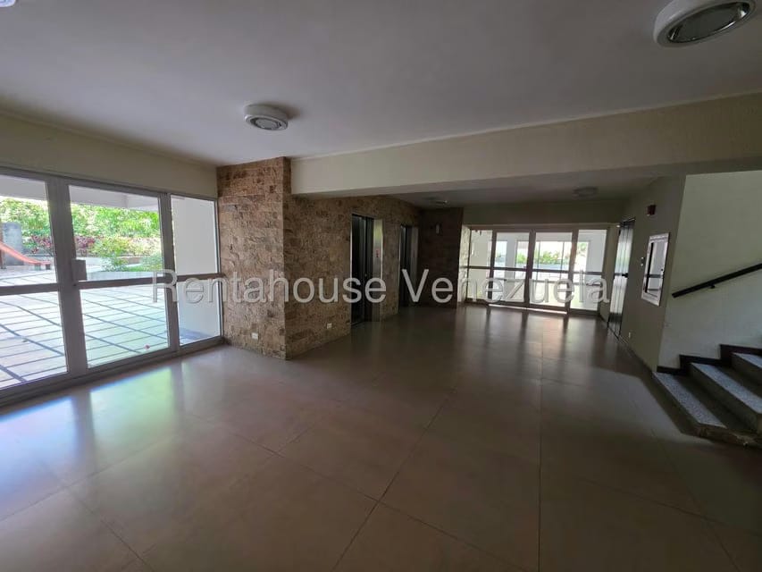 Apartamento (1 Nivel) en Alquiler en Cerro Verde, Distrito Metropolitano - 27