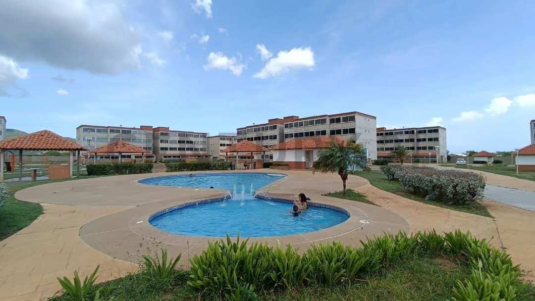 Venta Apartamento en Urbanización Pueblo Nuevo, Isla De Margarita - 2