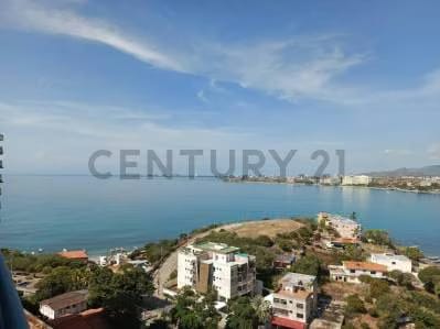 Espectacular Penthouse Vista al Mar en Pampatar, La Caranta Residencias Luxor