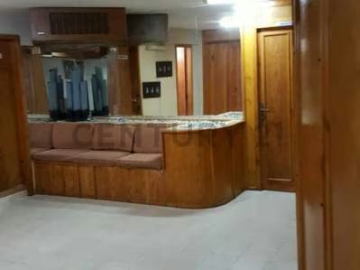 Se Alquila Consultorio medico, Sector La Avenida - 2