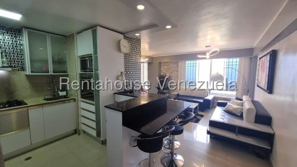 Apartamento (1 Nivel) en Venta en Miravila, Distrito Metropolitano - 3