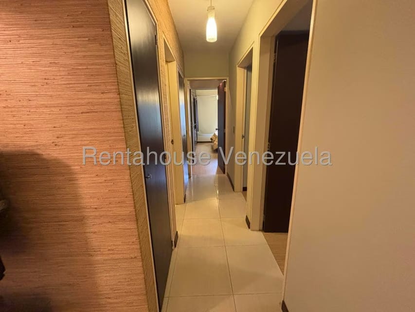 Apartamento (1 Nivel) en Alquiler en La Bonita, Distrito Metropolitano - 11