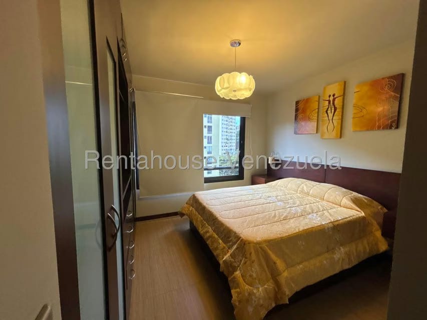 Apartamento (1 Nivel) en Alquiler en La Bonita, Distrito Metropolitano - 12