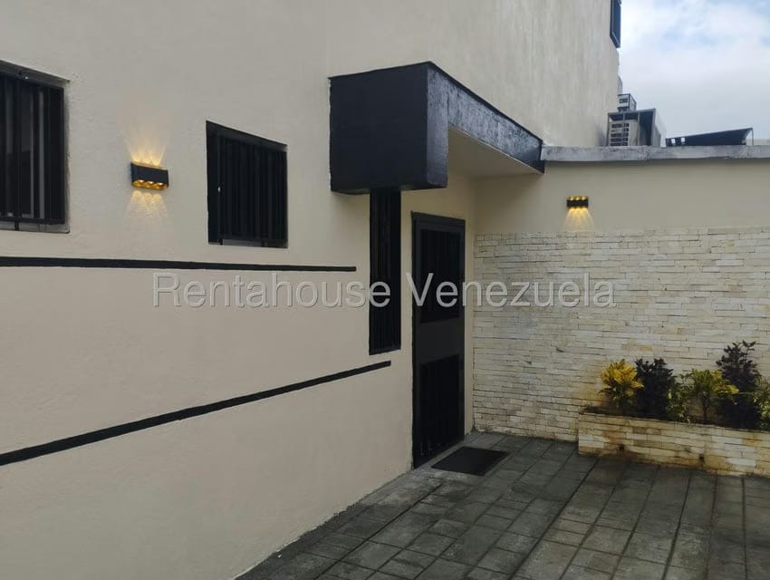Casa (Multipes Niveles) en Alquiler en Alto Prado, Distrito Metropolitano - 3