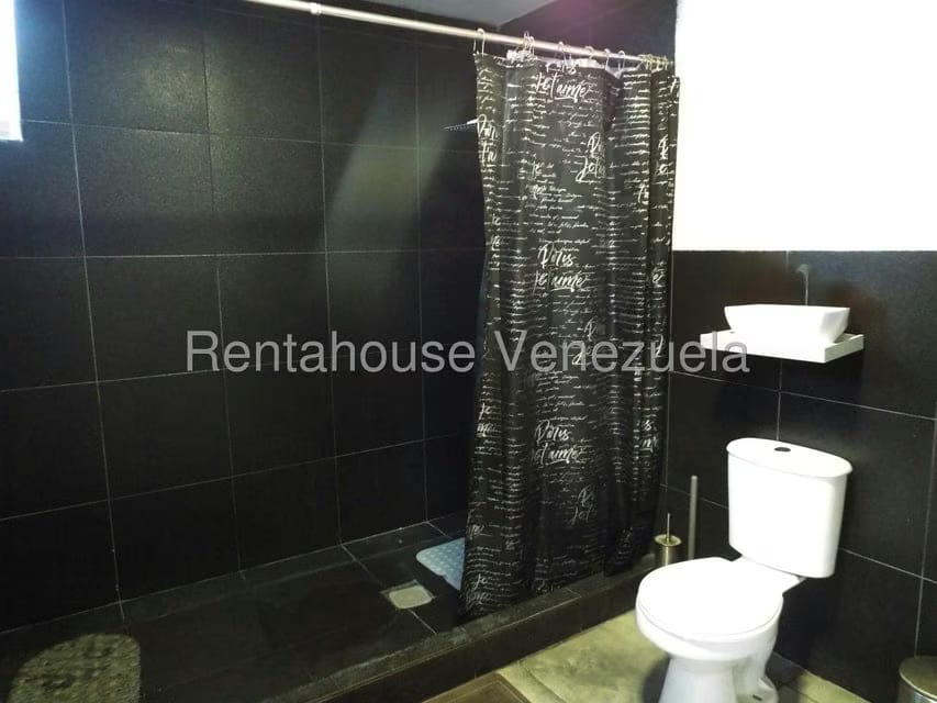 Casa (Multipes Niveles) en Alquiler en Alto Prado, Distrito Metropolitano - 28