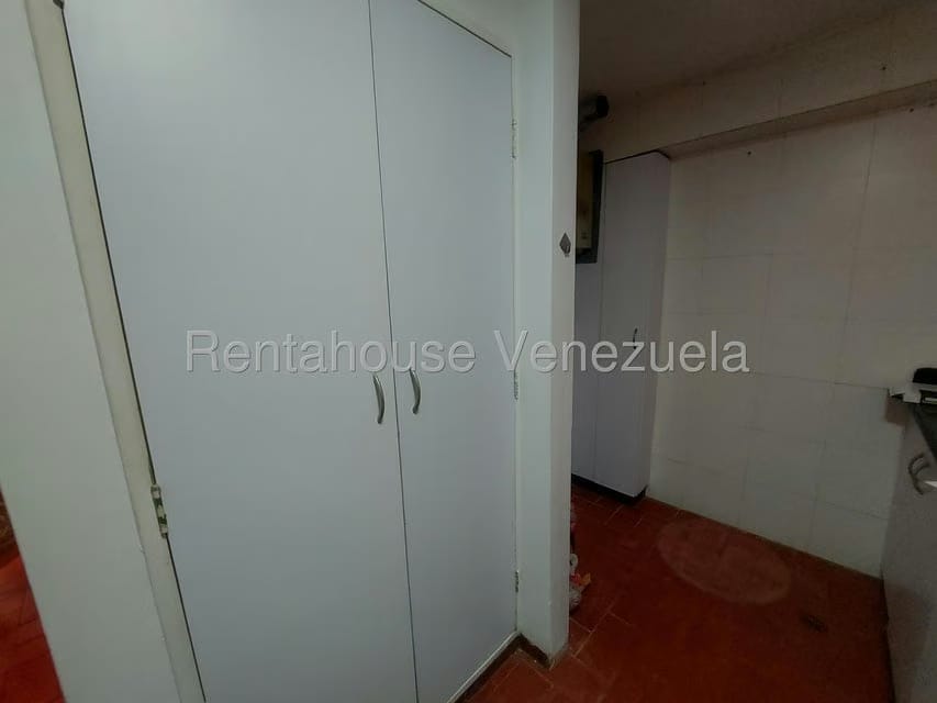 Apartamento (1 Nivel) en Alquiler en La Urbina, Distrito Metropolitano - 11