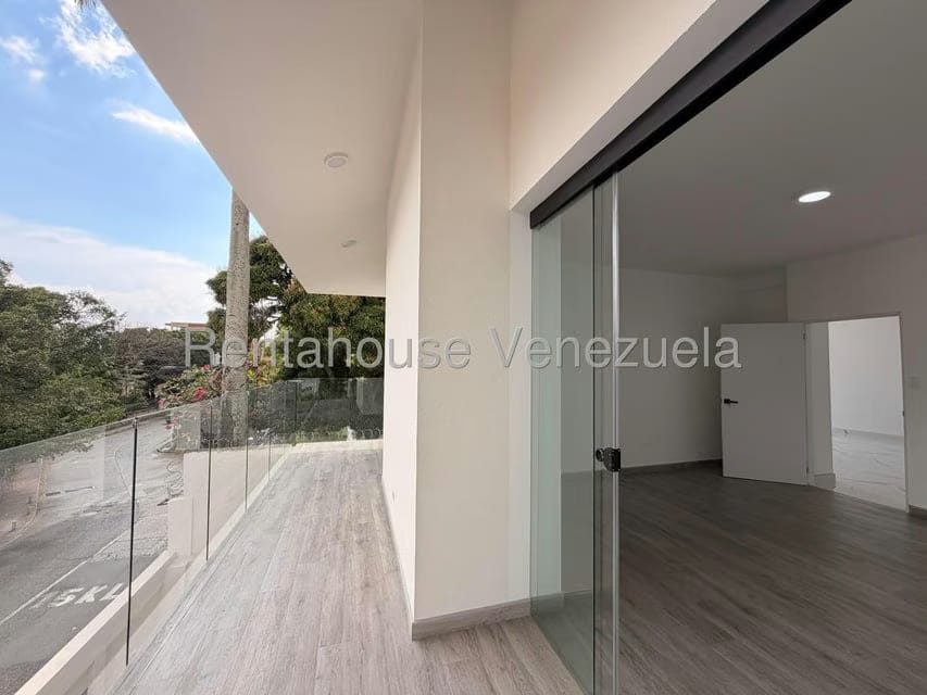 Casa (Duplex) en Venta en Country Club, Distrito Metropolitano - 31