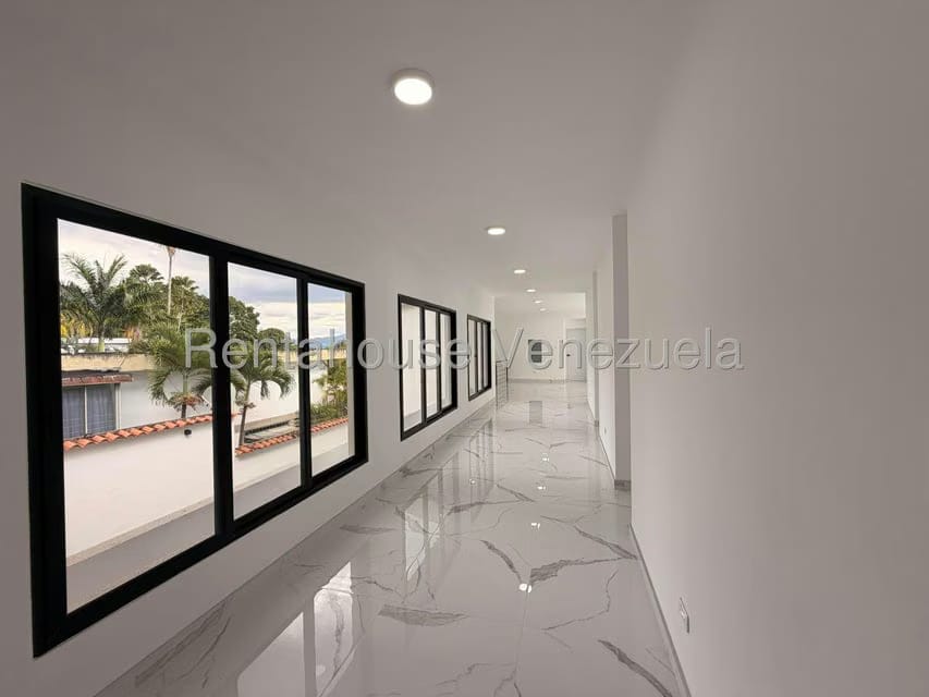 Casa (Duplex) en Venta en Country Club, Distrito Metropolitano - 39