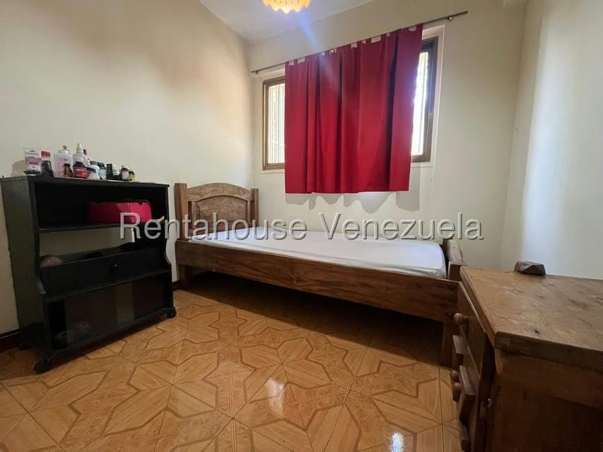 Apartamento (1 Nivel) en Alquiler en Montalban III, Distrito Metropolitano - 12