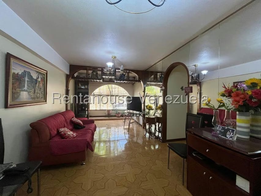 Apartamento (1 Nivel) en Alquiler en Montalban III, Distrito Metropolitano - 5