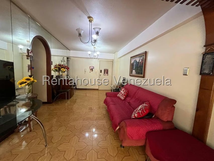 Apartamento (1 Nivel) en Alquiler en Montalban III, Distrito Metropolitano - 6