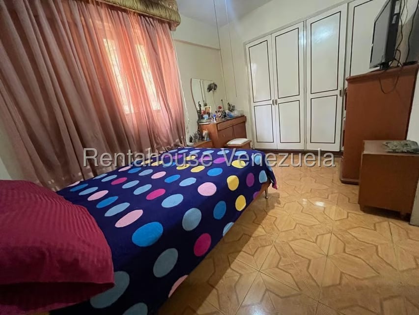 Apartamento (1 Nivel) en Alquiler en Montalban III, Distrito Metropolitano - 10