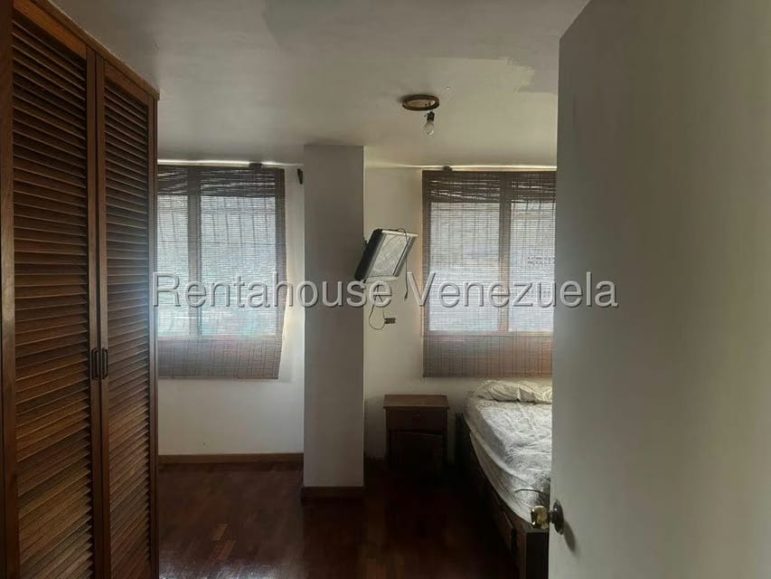 Apartamento (1 Nivel) en Venta en Santa Monica, Distrito Metropolitano - 12
