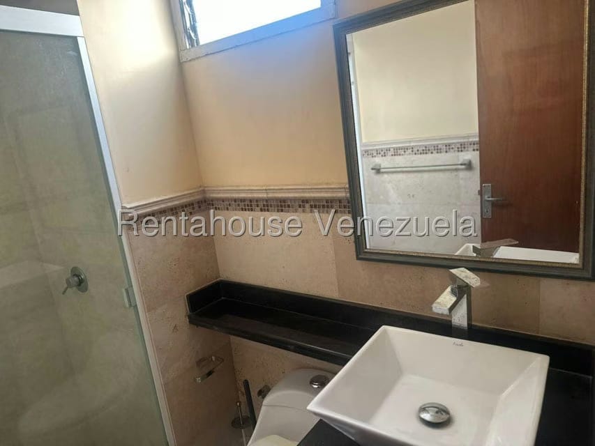 Apartamento (1 Nivel) en Venta en Santa Monica, Distrito Metropolitano - 15