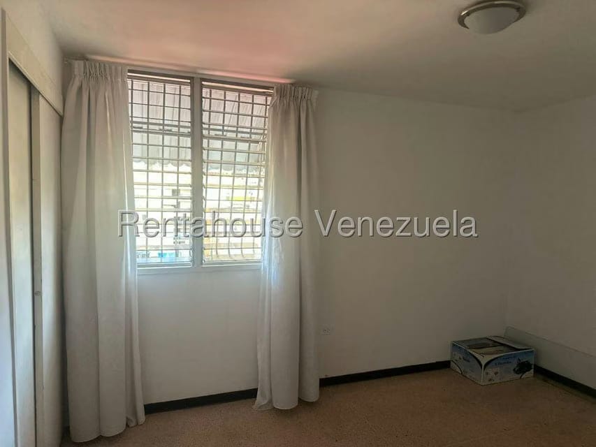 Apartamento (1 Nivel) en Venta en Santa Monica, Distrito Metropolitano - 16