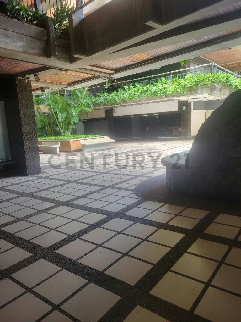 Alquiler de Local Comercial en Centro Comercial Salto Angel - 3