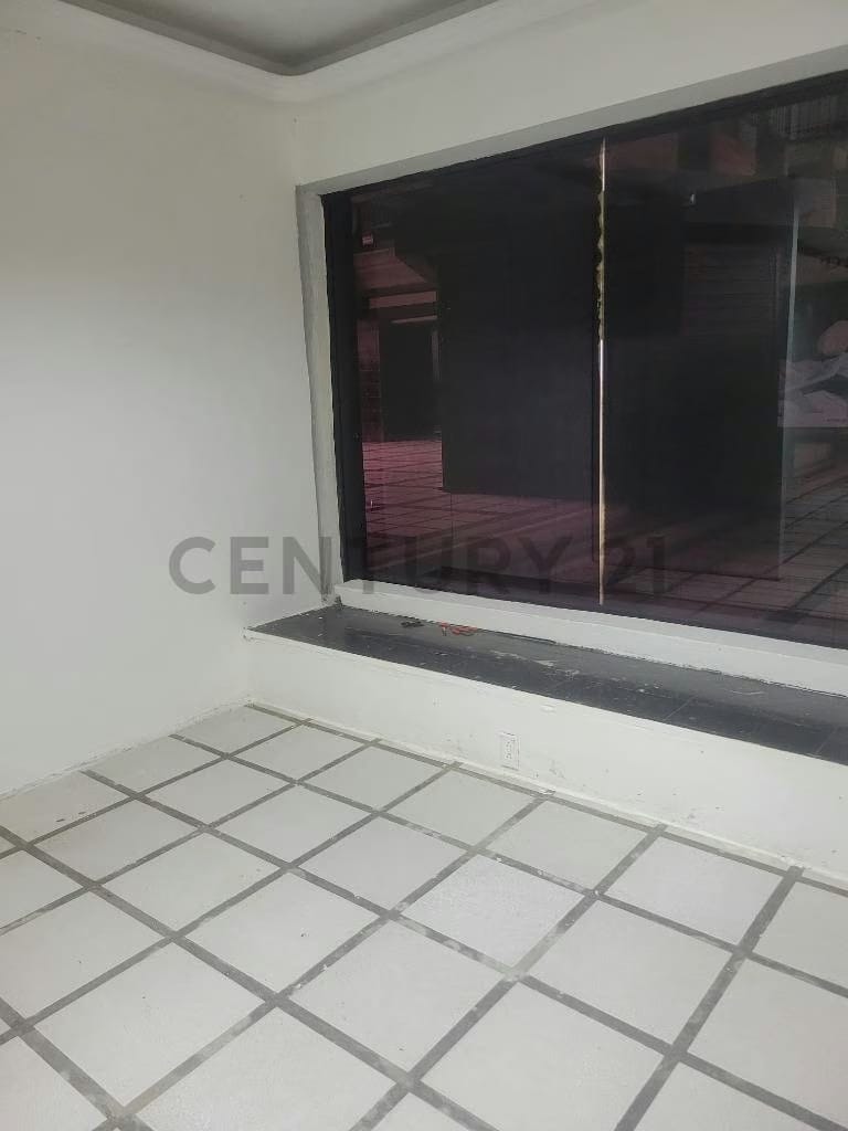 Alquiler de Local Comercial en Centro Comercial Salto Angel - 9