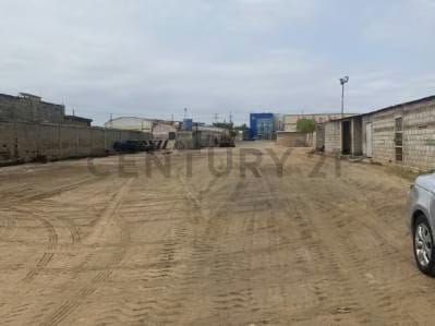 MUELLE/ATRACADERO/TERRENO EN AVENIDA PRINCIPAL DE LOS HATICOS - 2