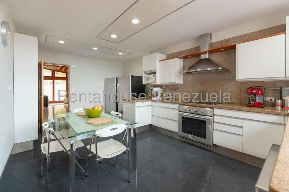 Casa (Multipes Niveles) en Venta en Oripoto, Distrito Metropolitano - 24