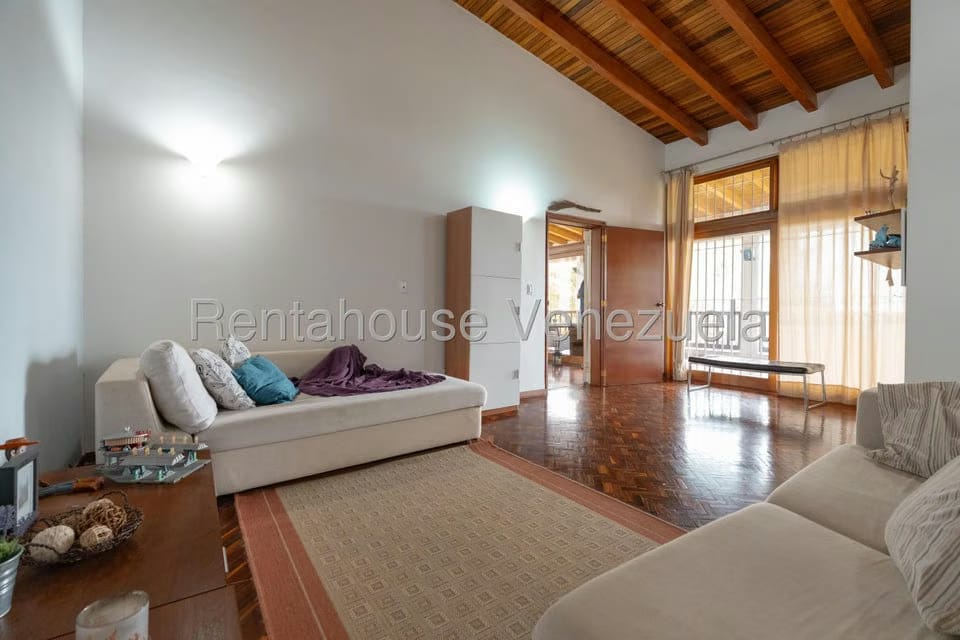 Casa (Multipes Niveles) en Venta en Oripoto, Distrito Metropolitano - 28