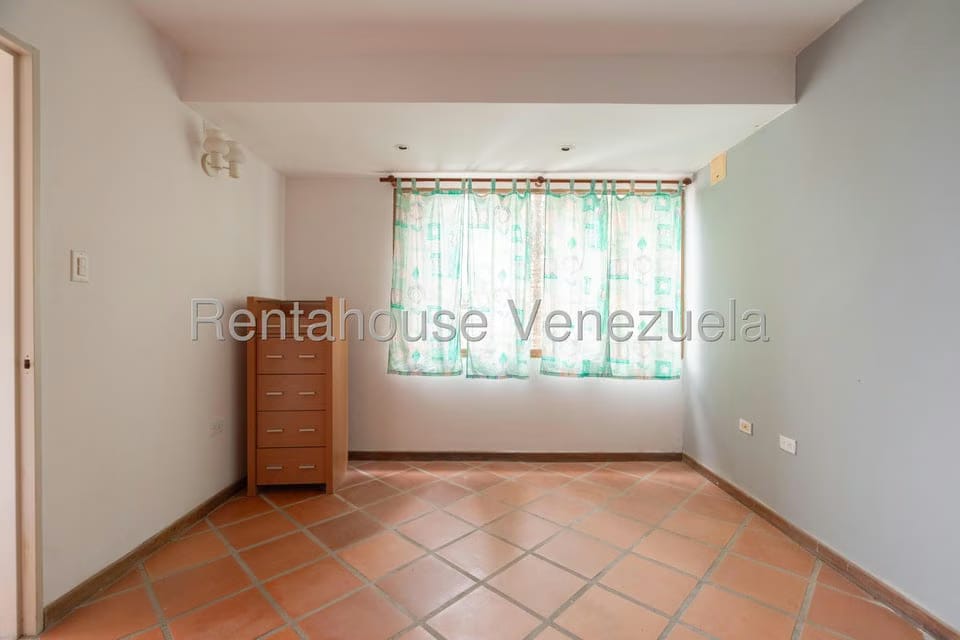 Casa (Multipes Niveles) en Venta en Oripoto, Distrito Metropolitano - 52