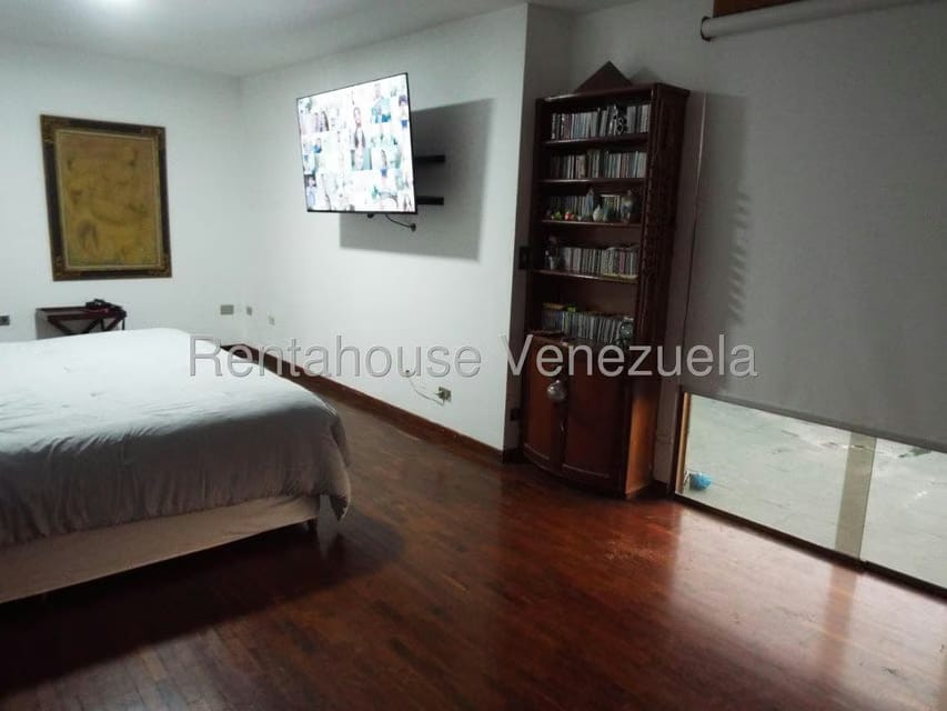 Apartamento (1 Nivel) en Alquiler en La Tahona, Distrito Metropolitano - 28