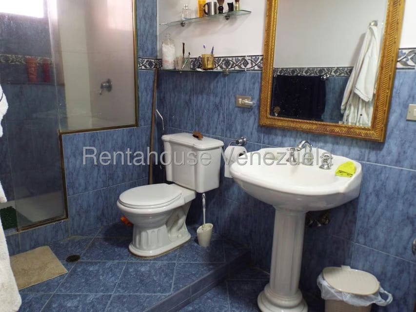 Apartamento (1 Nivel) en Alquiler en La Tahona, Distrito Metropolitano - 37
