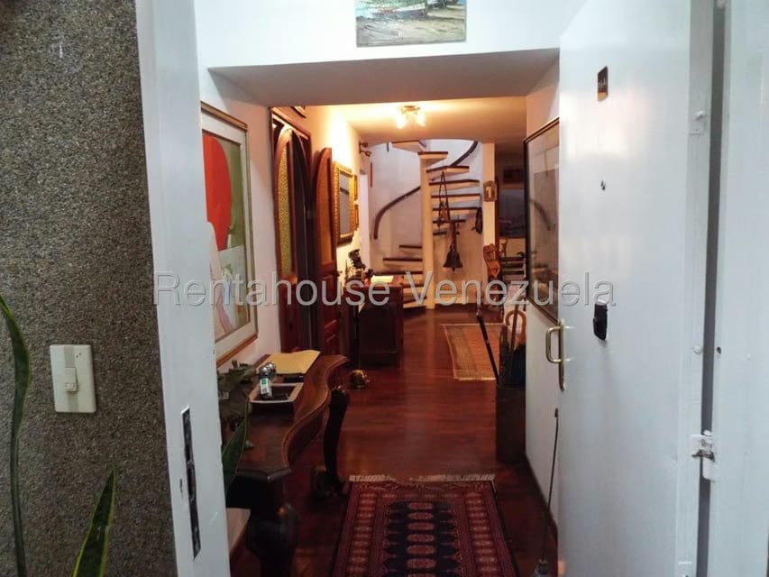 Apartamento (1 Nivel) en Alquiler en La Tahona, Distrito Metropolitano - 7