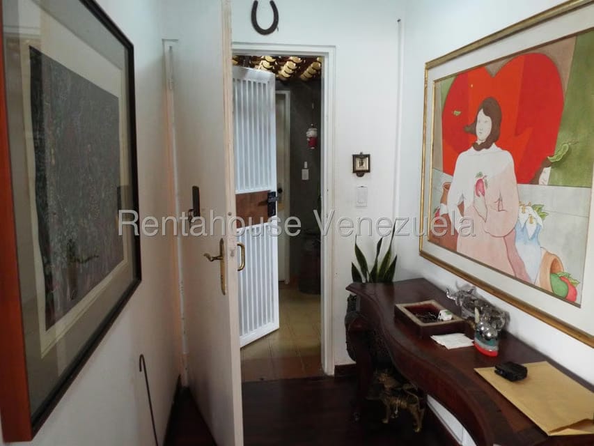 Apartamento (1 Nivel) en Alquiler en La Tahona, Distrito Metropolitano - 8