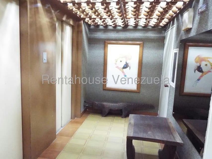 Apartamento (1 Nivel) en Alquiler en La Tahona, Distrito Metropolitano - 9
