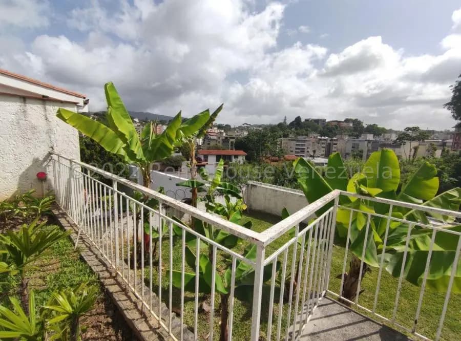 Casa en Venta en Cumbres de Curumo Caracas - 12