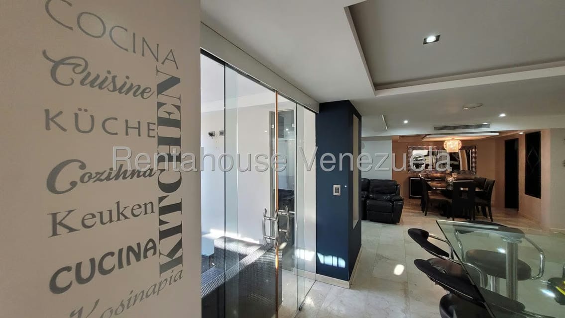 Casa (1 Nivel) en Alquiler en Ciudad Roca, Lara - 16