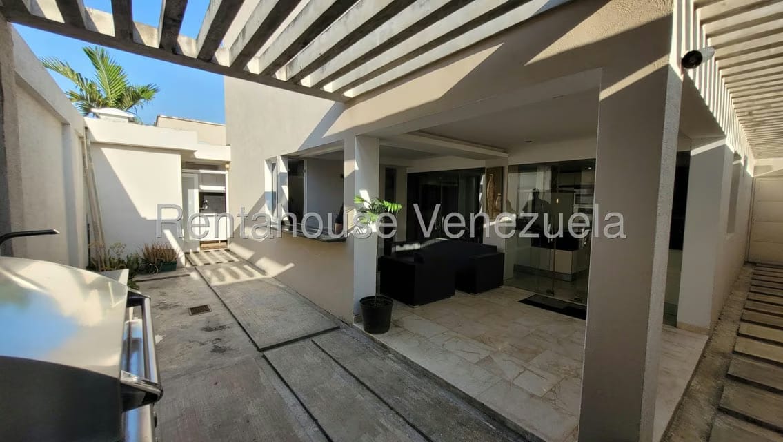 Casa (1 Nivel) en Alquiler en Ciudad Roca, Lara - 52