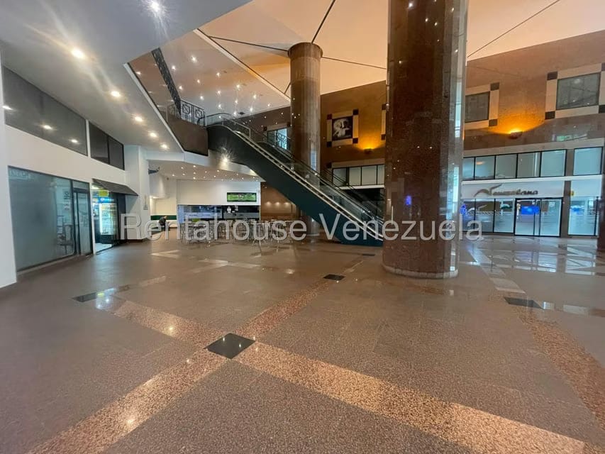 Comercial (Oficina) en Alquiler en El Rosal, Distrito Metropolitano - 3