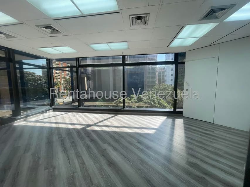 Comercial (Oficina) en Alquiler en El Rosal, Distrito Metropolitano - 8