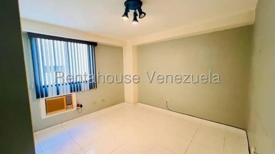 Apartamento en Venta en la soledad Maracay - 4